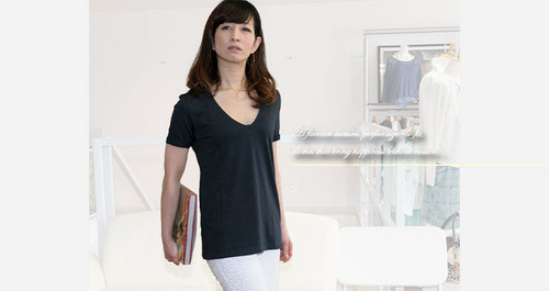 le pivot v neck tee1.jpg